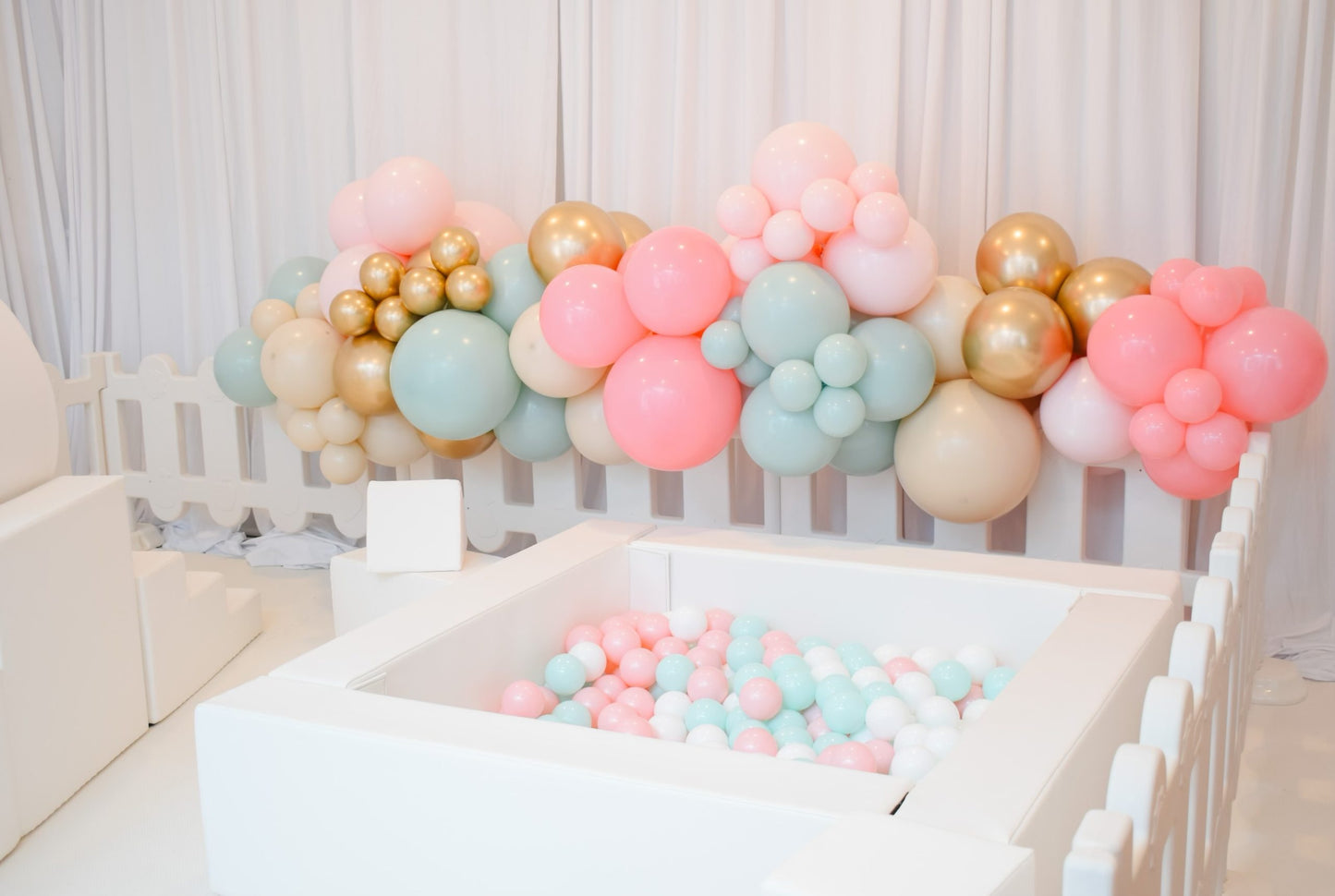 The Christmas Ballet, DIY Balloon Garland Collection